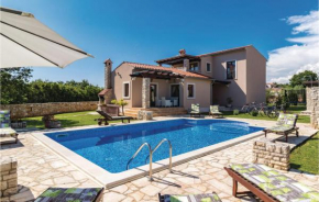 Nice Home In Pula With Kitchen
